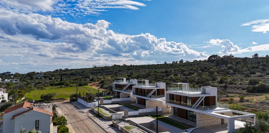 4 bedrooms Villa in Protaras, Ammochostos, No. 35276