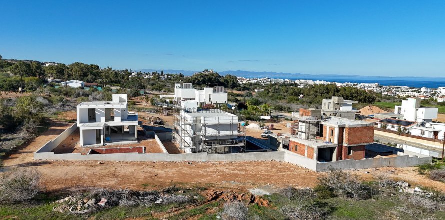 3 bedrooms Villa in Protaras, Ammochostos,  No. 35279