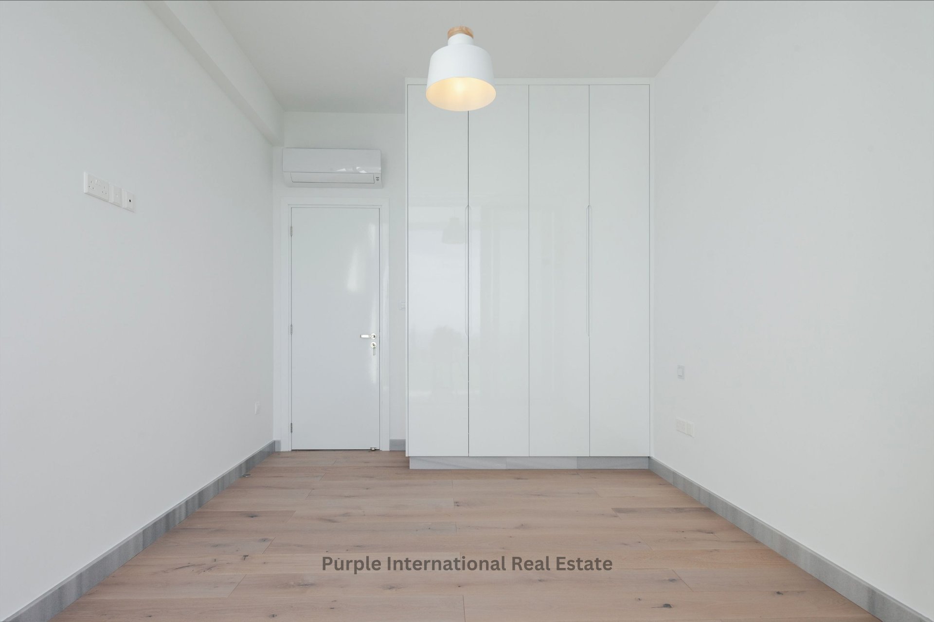 4 bedrooms Villa in Sea Caves, Pegeia, Paphos, Cyprus No. 37008