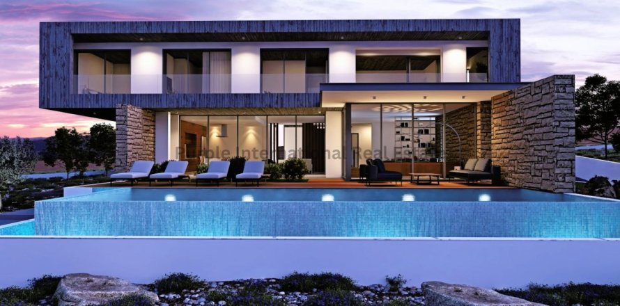 4 bedrooms Villa in Sea Caves, Pegeia, Paphos,  No. 37008