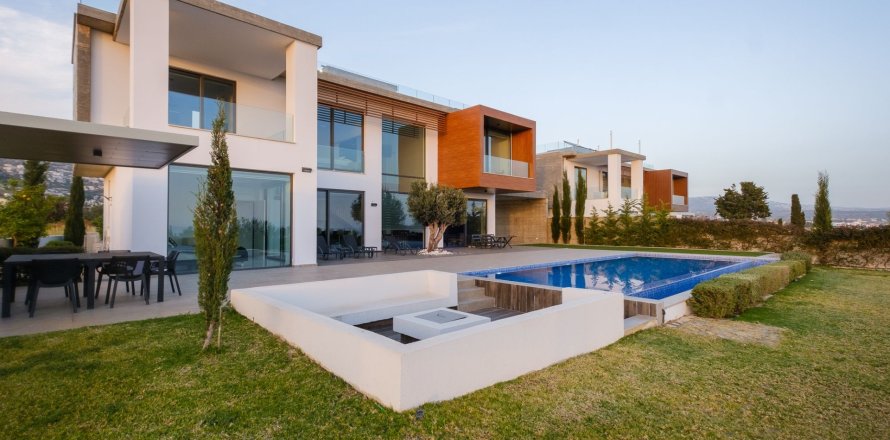 4 bedrooms Villa in Pegeia, Paphos, No. 49483