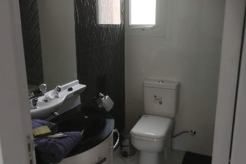 5 bedrooms Villa in Limassol, No. 49482 14