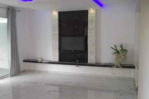 5 bedrooms Villa in Limassol, No. 49482 11
