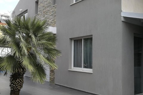 5 bedrooms Villa in Limassol,  No. 49482
