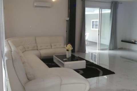 5 bedrooms Villa in Limassol, No. 49482 6