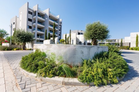 3 bedrooms Apartment in Zakaki, Limassol,  No. 42380 2