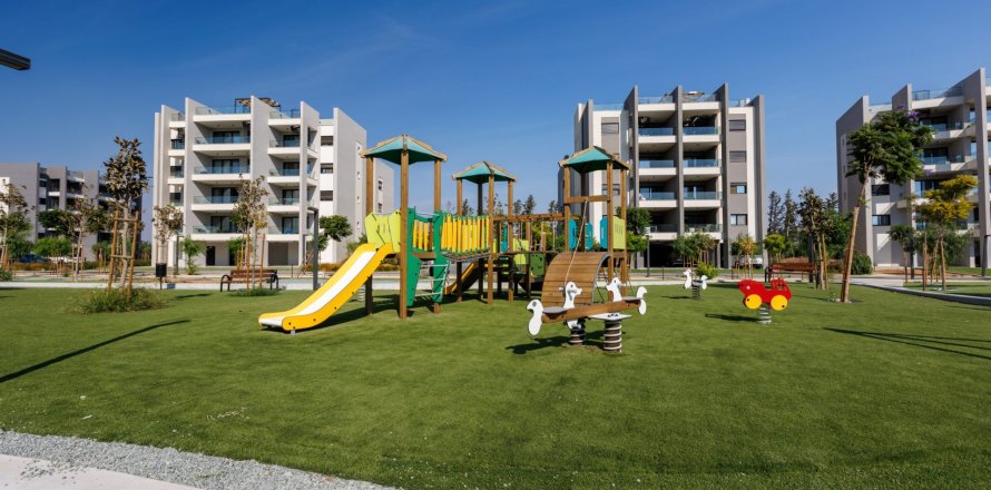 3 bedrooms Apartment in Zakaki, Limassol,  No. 42381