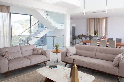 4 chambres Villa à Pegeia, Paphos, Chypre No. 28002