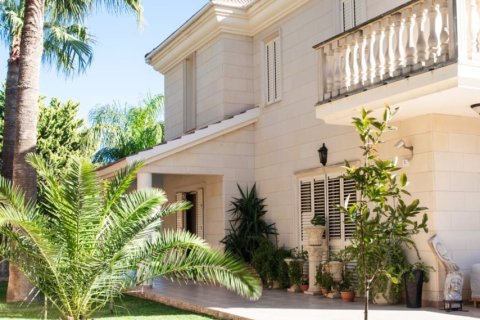 4 chambres Villa à Agios Tychonas, Limassol,  No. 49315 2