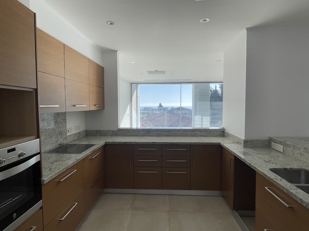 3 dormitorios Apartamento en Paphos, Chipre No. 36118