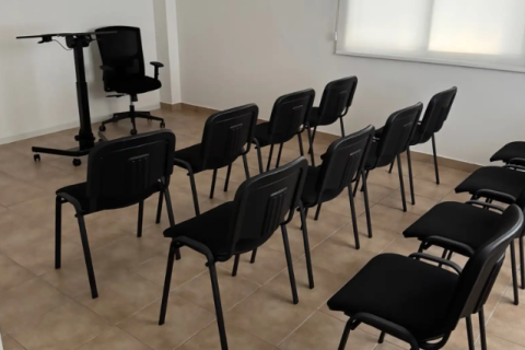 7 rooms Office in Larnaca, Larnaka,  No. 51841 6