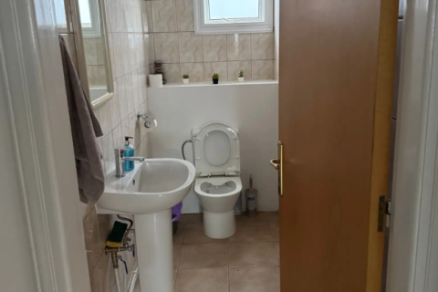 7 rooms Office in Larnaca, Larnaka,  No. 51841 11