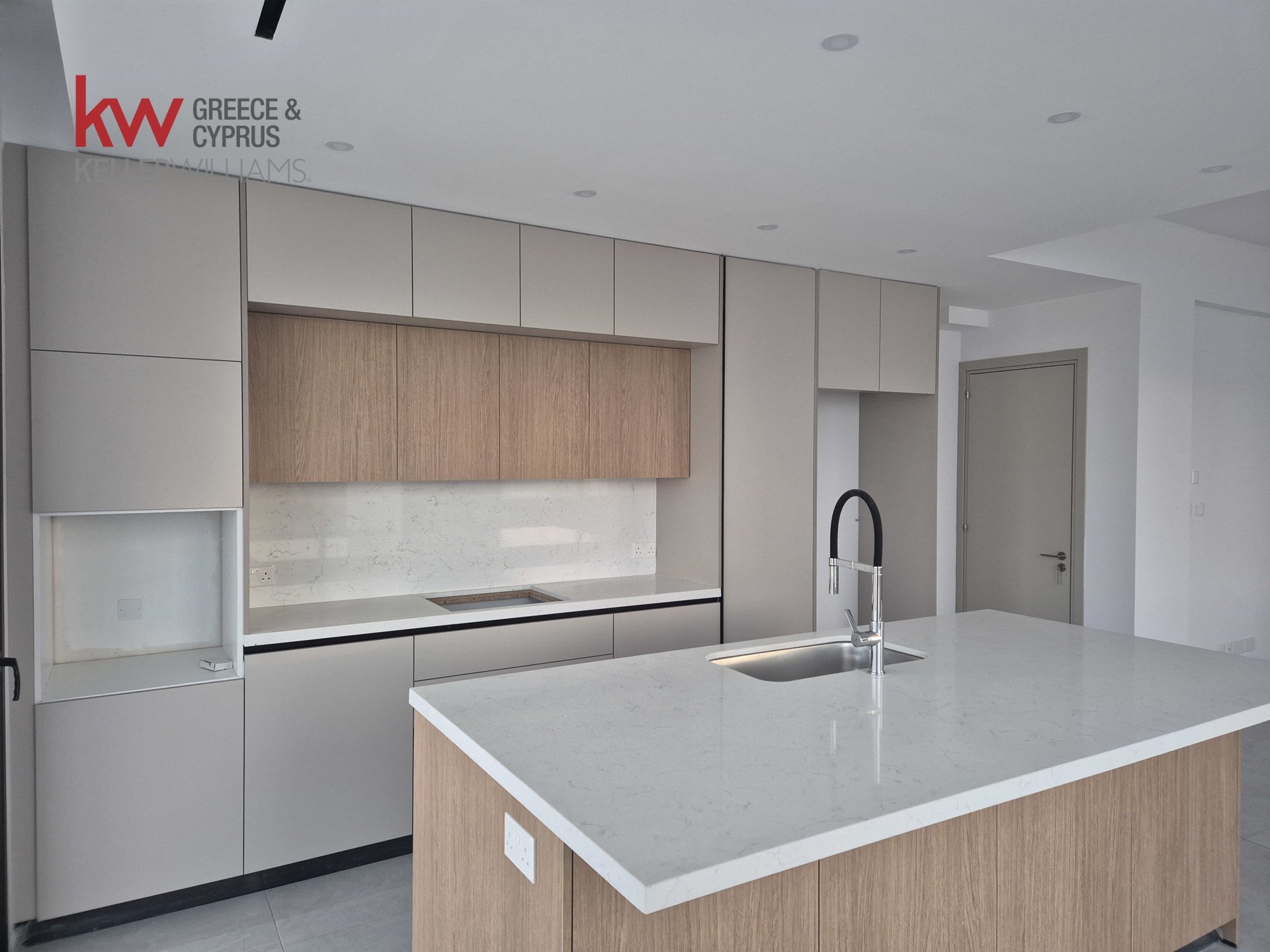 3 bedrooms Townhouse in Lakatamia, Nicosia, Cyprus No. 51838