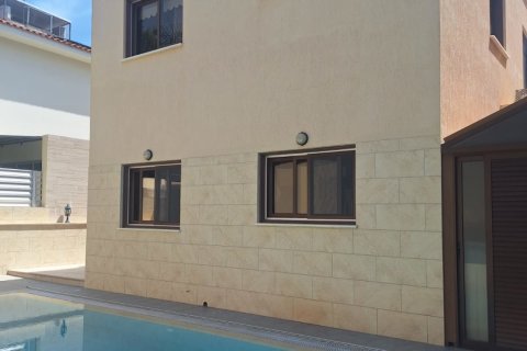 3 bedrooms Townhouse in Strovolos, Nicosia,  No. 51842 3
