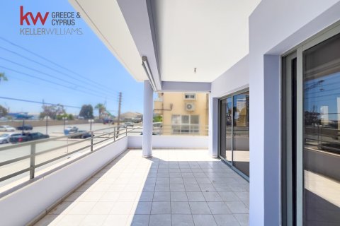 2 bedrooms Apartment in Larnaca, Larnaka,  No. 51843 9