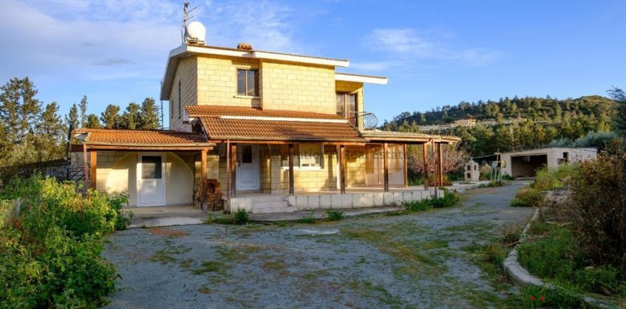 3 bedrooms Villa in Pyrga, Larnaka,  No. 37888