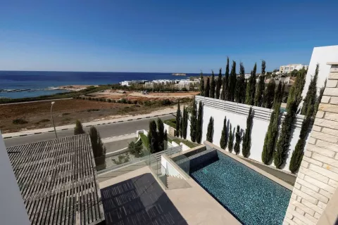 5 bedrooms Villa in Paphos, No. 37884 4