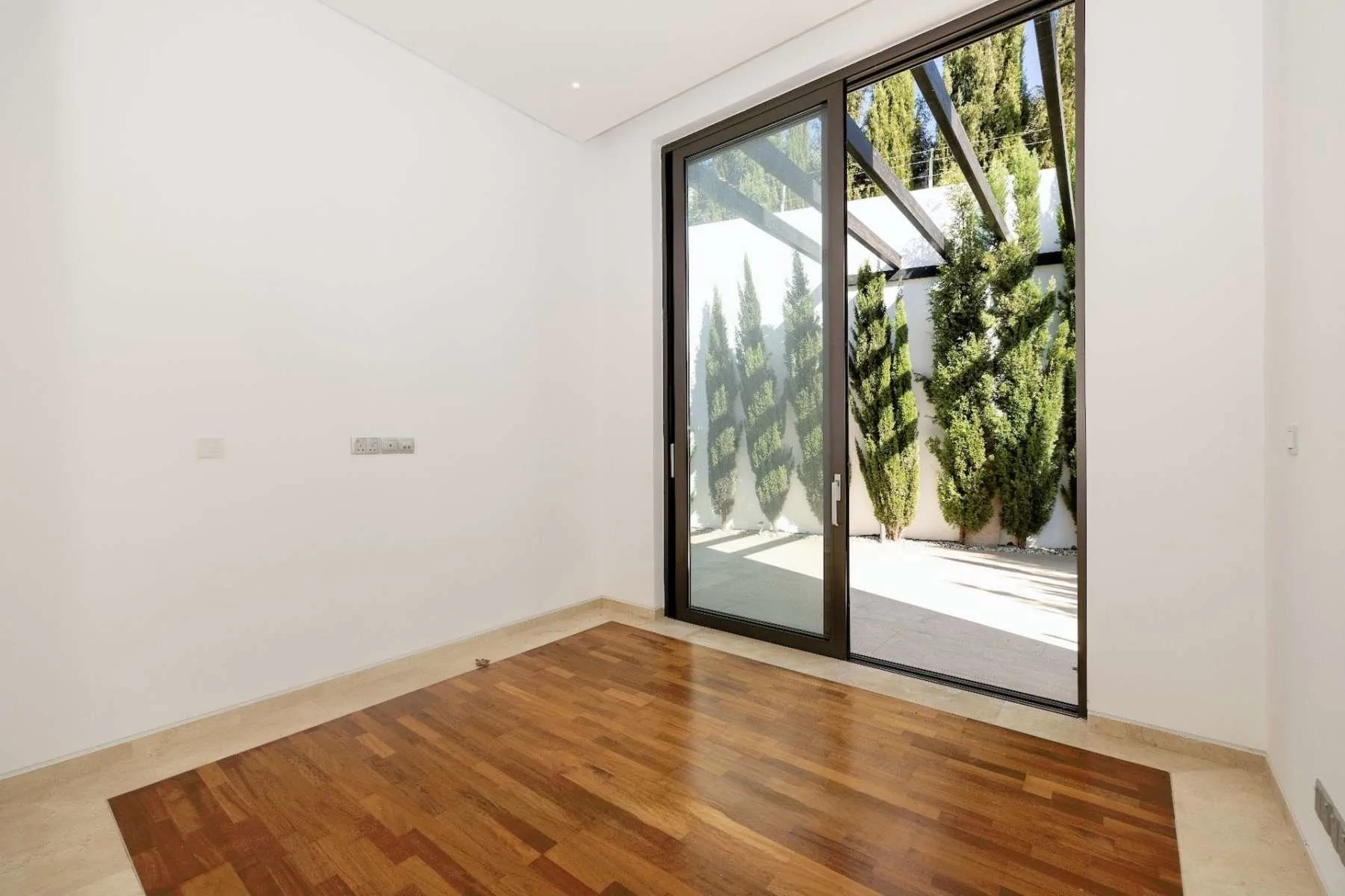 5 bedrooms Villa in Paphos, Cyprus No. 37884