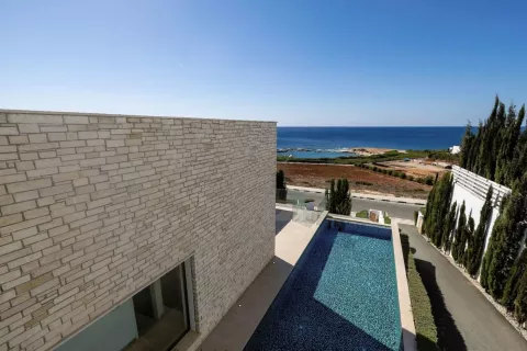 5 bedrooms Villa in Paphos, No. 37884 2