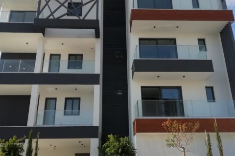 1 bedroom Apartment in Limassol,  No. 45455 5