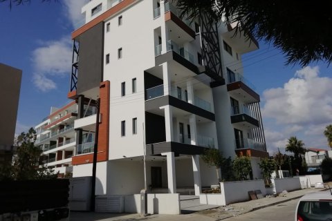2 bedrooms Apartment in Limassol,  No. 45457 6
