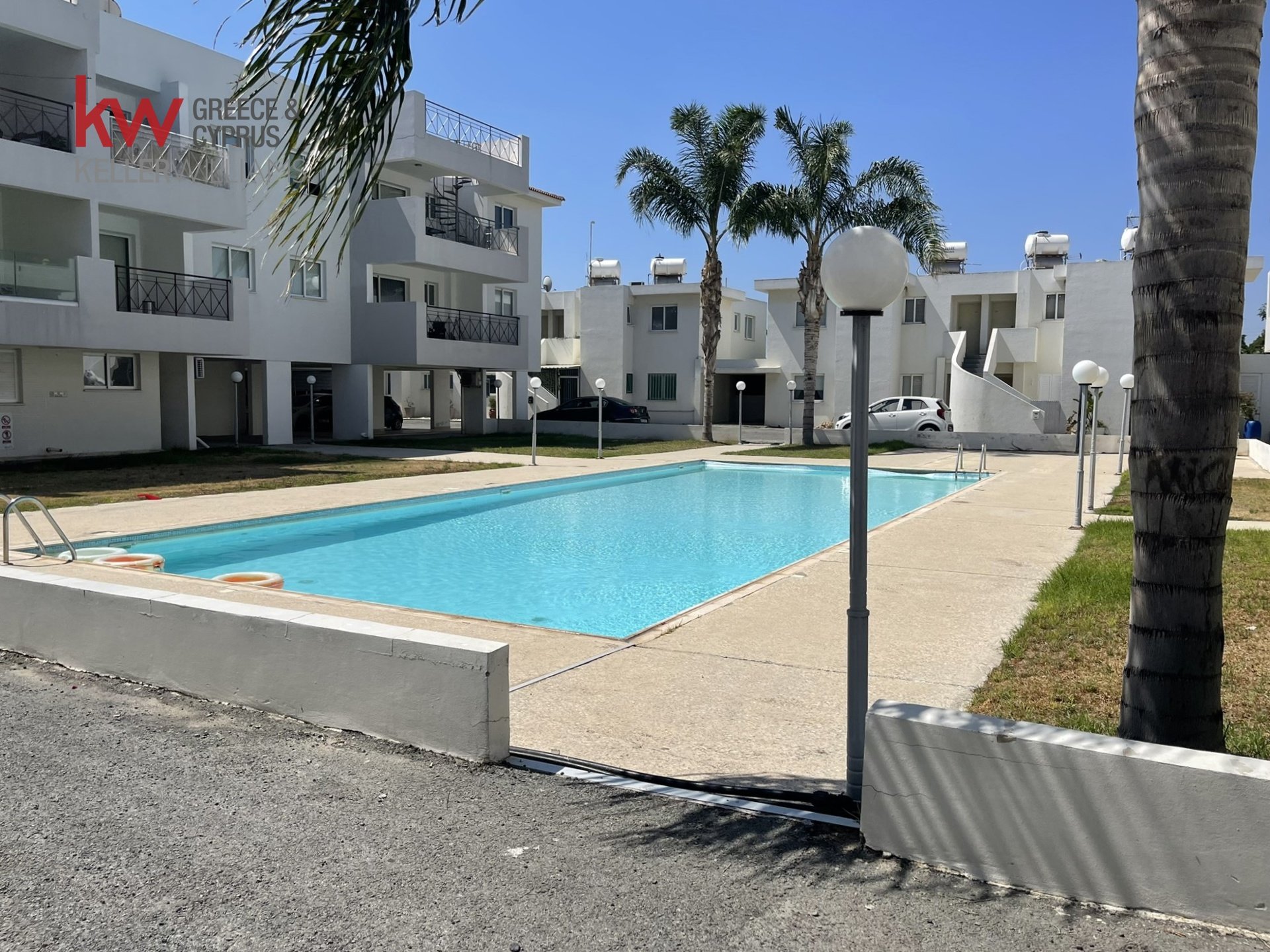 2 bedrooms Apartment in Meneou, Larnaka, Cyprus No. 40603