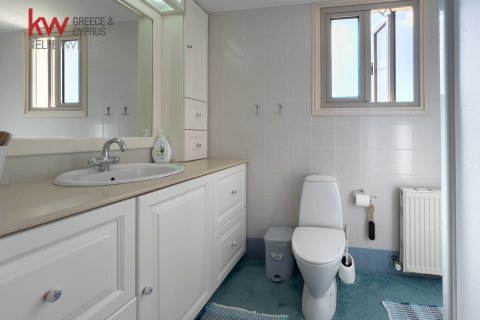 5 bedrooms Villa in Larnaka,  No. 40619 29