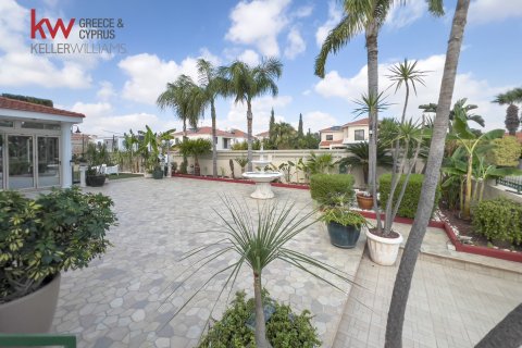 5 bedrooms Villa in Larnaka,  No. 40619 5