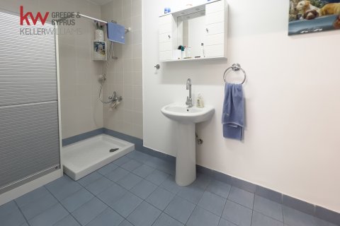 5 bedrooms Villa in Larnaka,  No. 40619 23