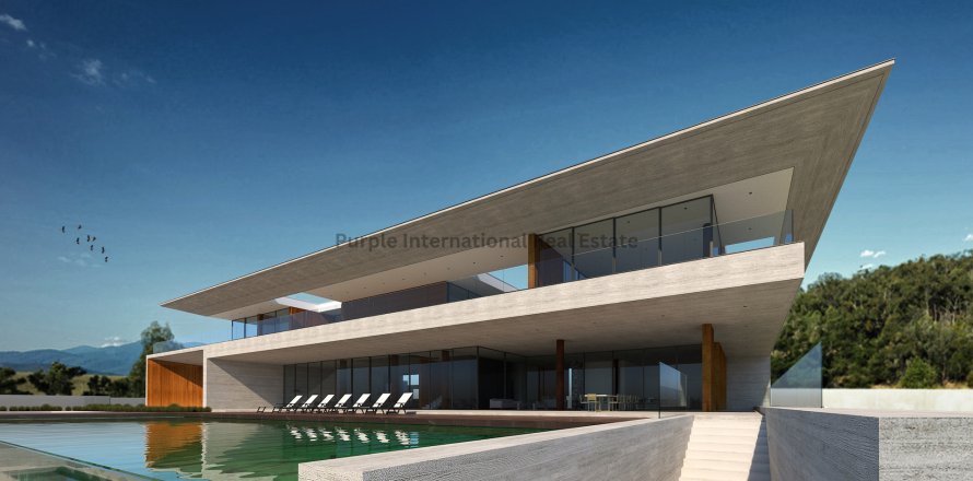 4 bedrooms Villa in Agios Tychonas, Limassol,  No. 8220