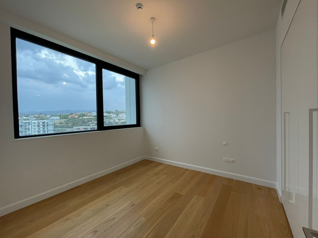 3 rooms Apartment in Limassol, Cyprus No. 38962