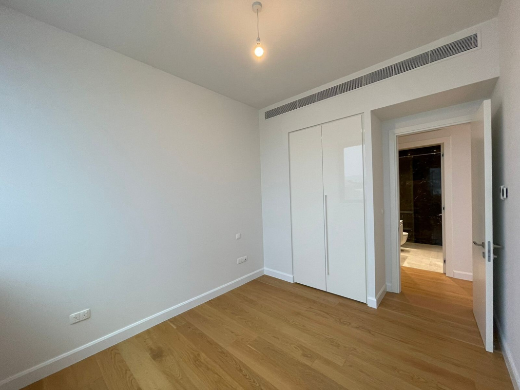 3 rooms Apartment in Limassol, Cyprus No. 38962