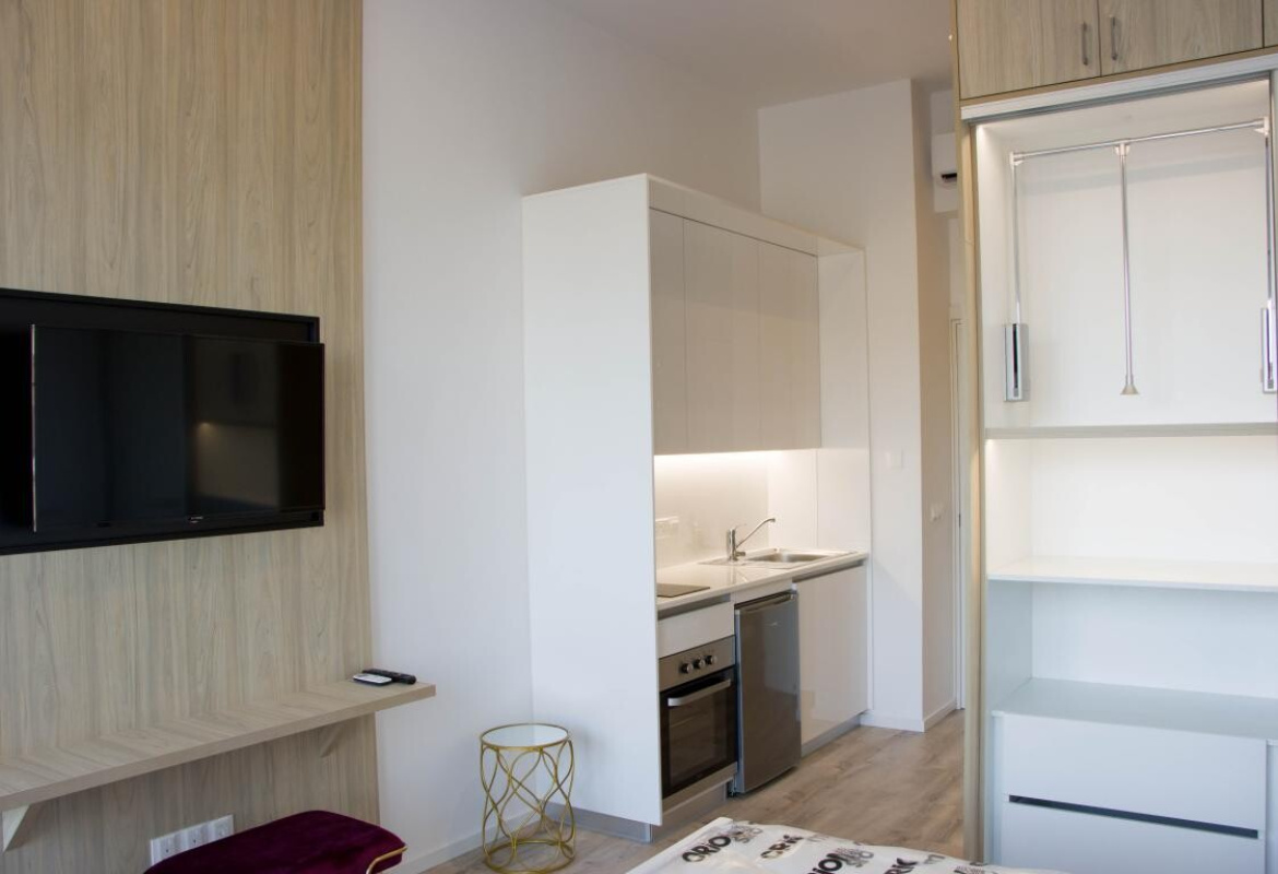 18 rooms Apartment in Limassol, Cyprus No. 38959