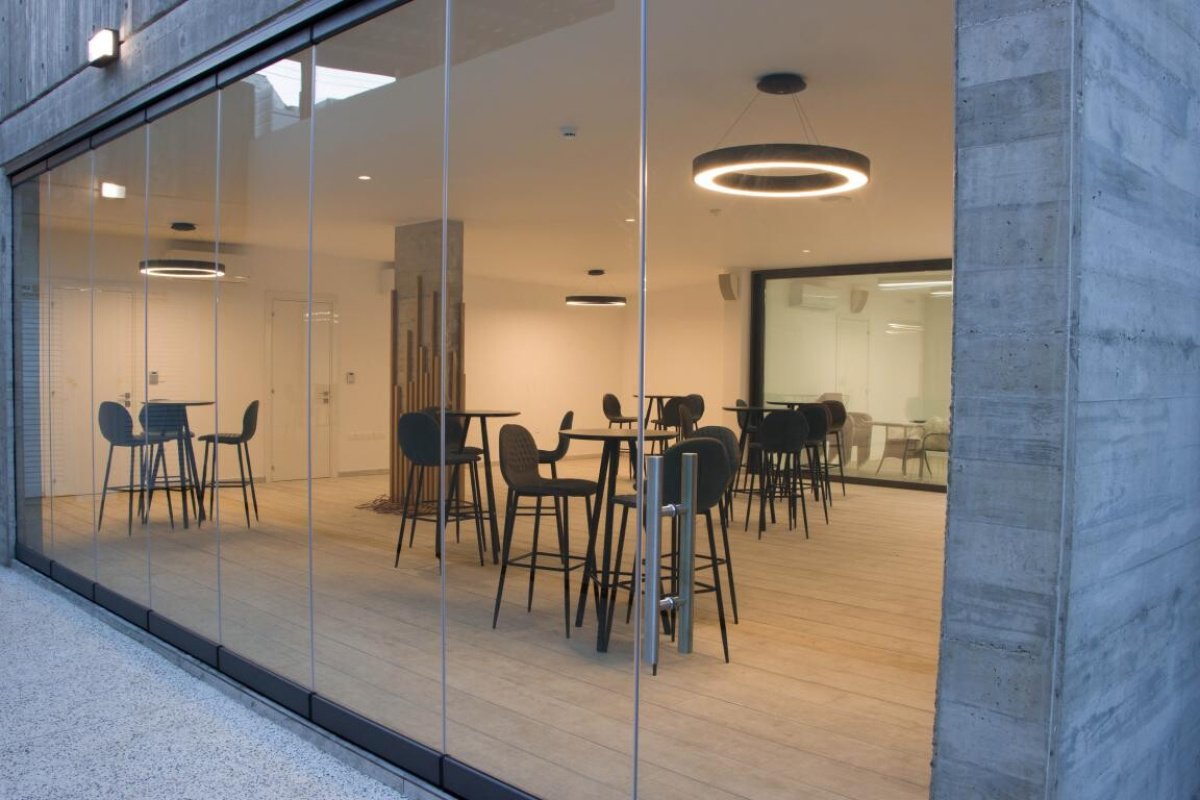 18 rooms Apartment in Limassol, Cyprus No. 38959