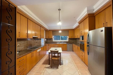 6 rooms Villa in Limassol,  No. 38961 4