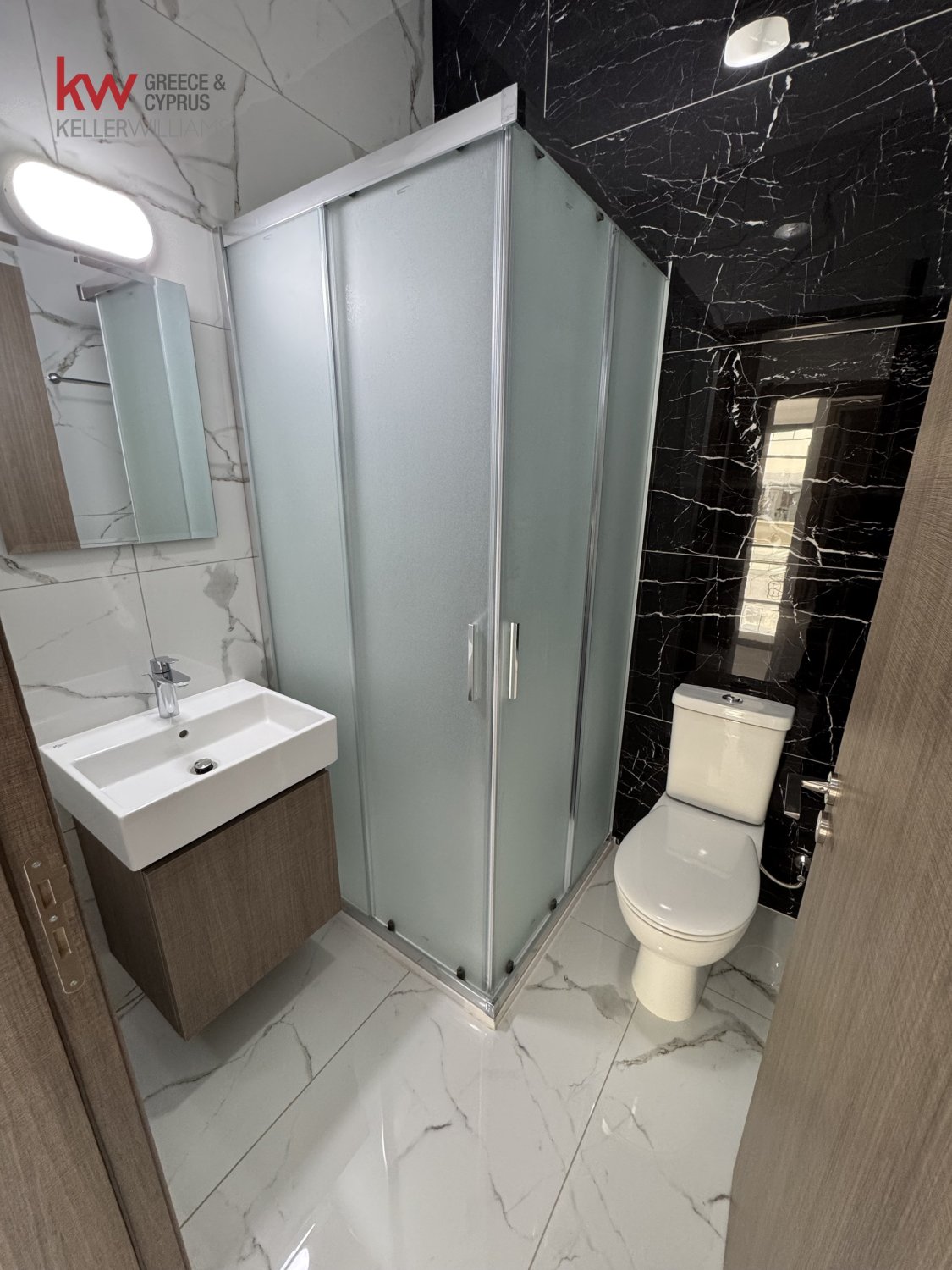 2 dormitorios Apartamento en Larnaca, Larnaka, Chipre No. 39784