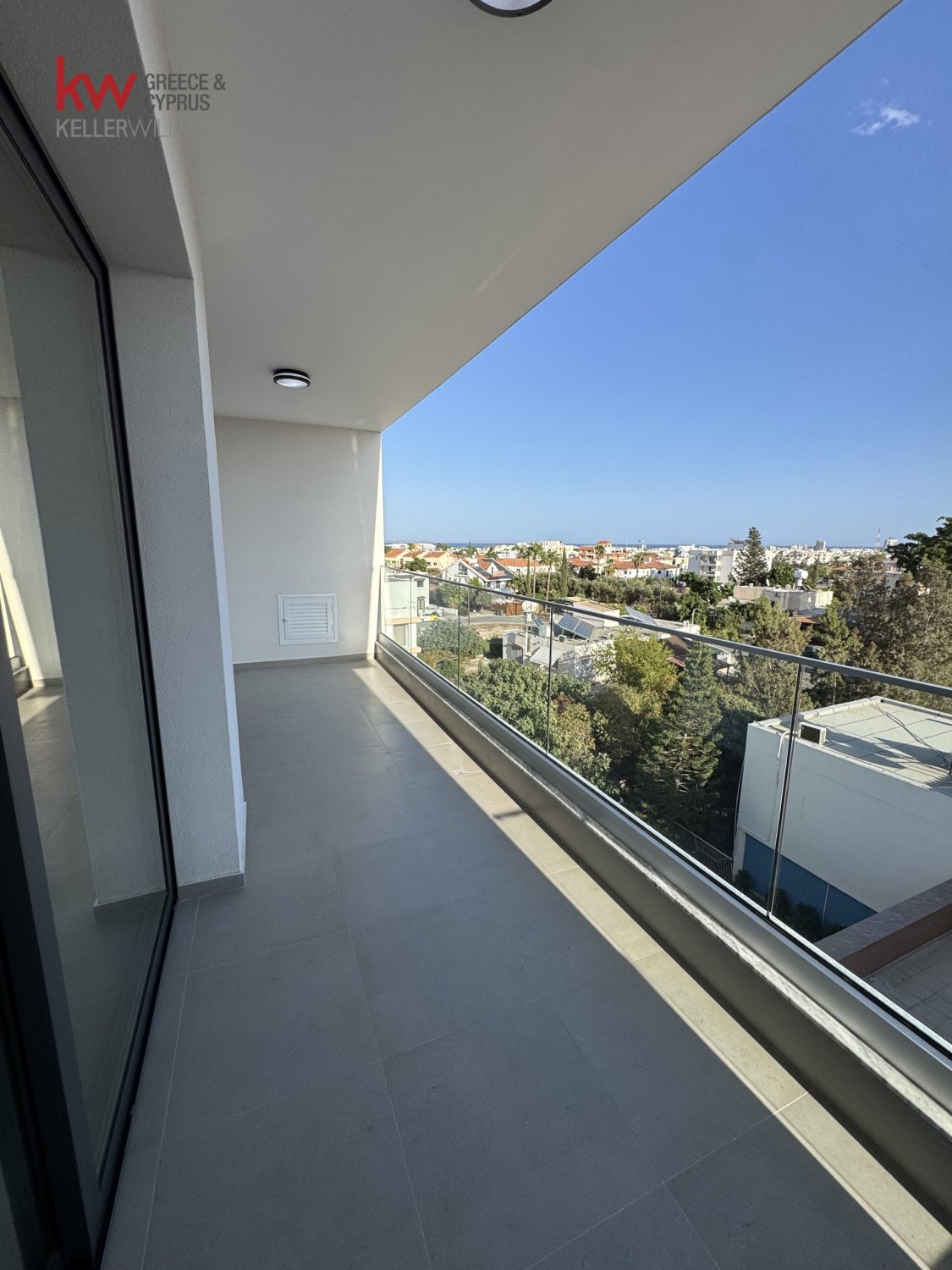 2 bedrooms Apartment in Larnaca, Larnaka, Cyprus No. 39786