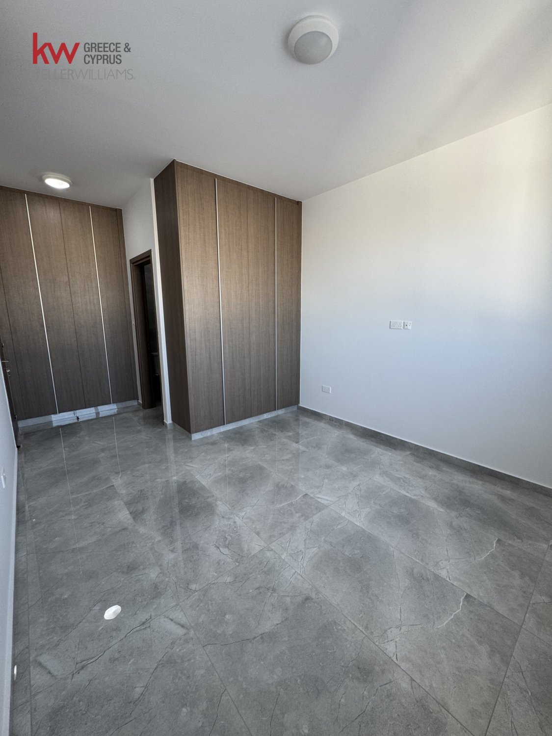2 bedrooms Apartment in Larnaca, Larnaka, Cyprus No. 39786