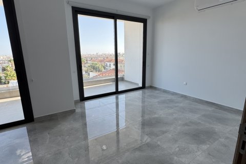 Квартира с 2 спальнями в Ларнака,  № 39786 3