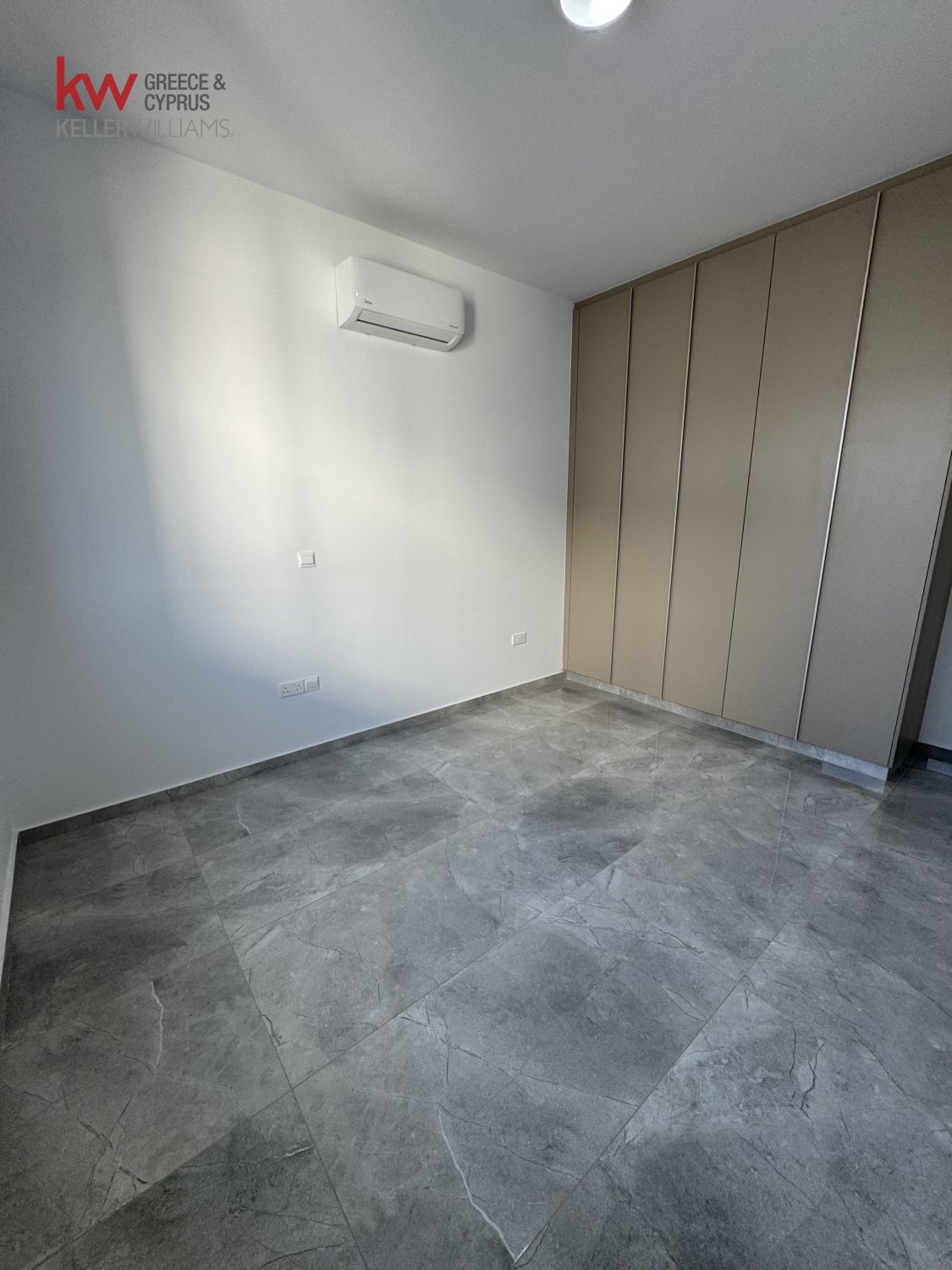 2 bedrooms Apartment in Larnaca, Larnaka, Cyprus No. 39785