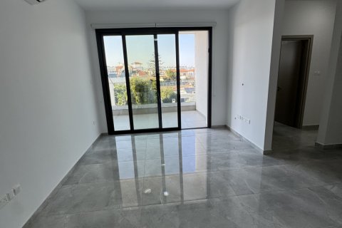 2 bedrooms Apartment in Larnaca, Larnaka, No. 39785 2