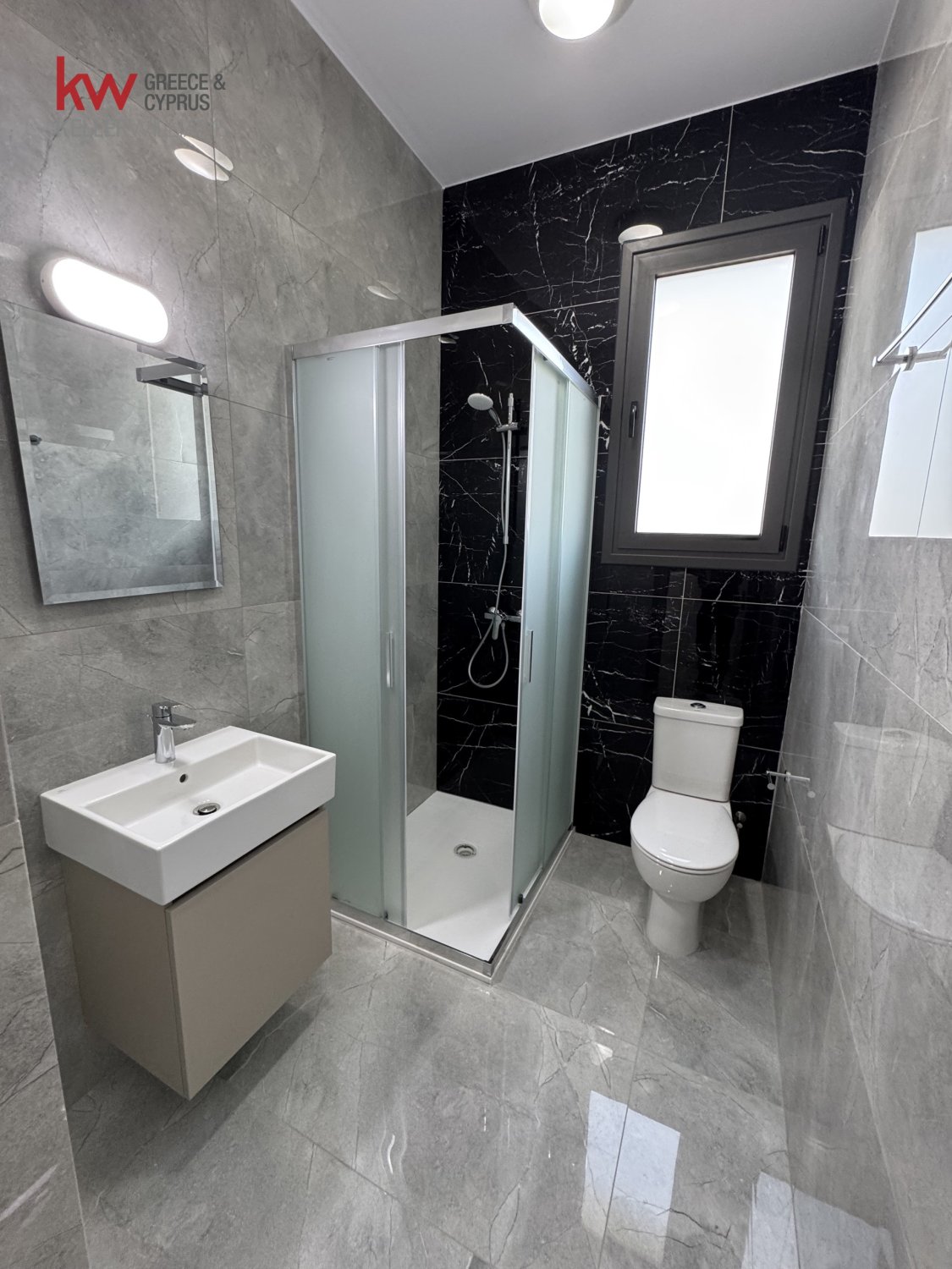 2 bedrooms Apartment in Larnaca, Larnaka, Cyprus No. 39785