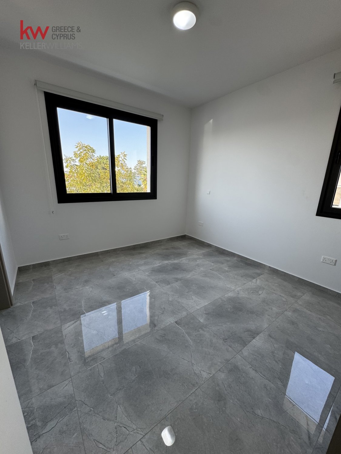 2 bedrooms Apartment in Larnaca, Larnaka, Cyprus No. 39785