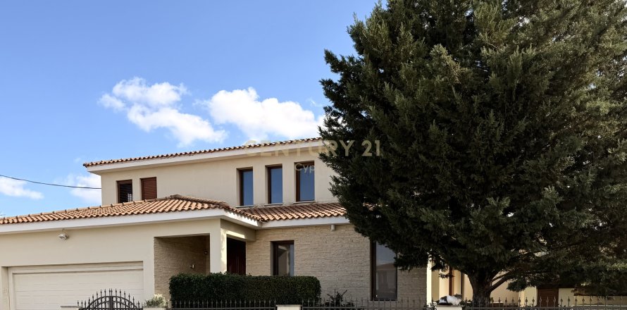 4 dormitorios Villa en Anageia, Nicosia,  No. 56109