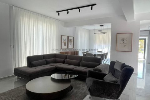 4 bedrooms Villa in Chloraka, Paphos,  No. 37838 3