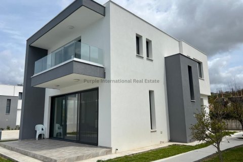 3 bedrooms Villa in Chloraka, Paphos, No. 37559 5