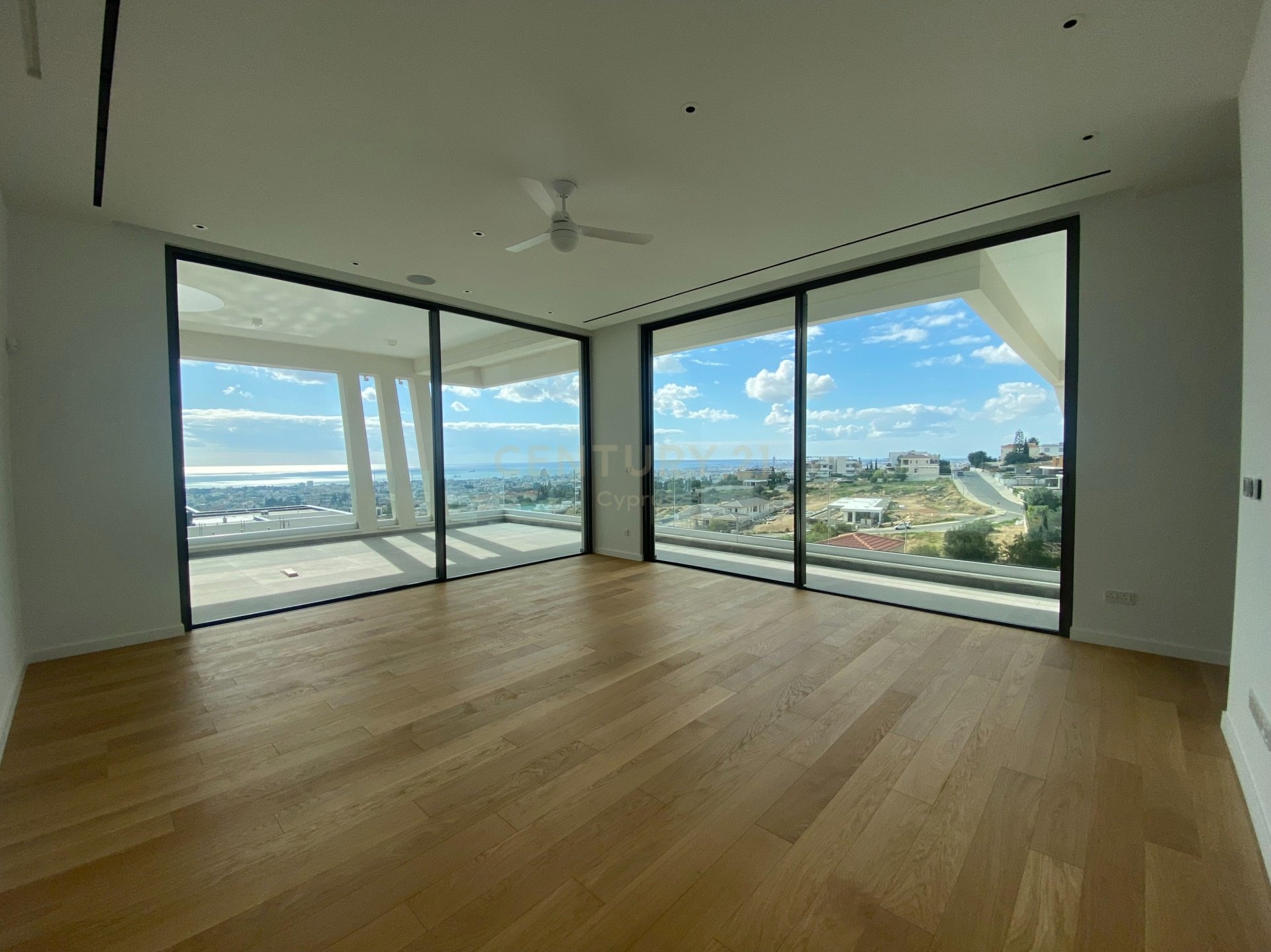 6 bedrooms Villa in Germasogeia, Limassol, Cyprus No. 6206