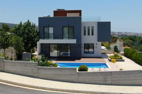 3 bedrooms Villa in Tala, Paphos, Cyprus No. 37062 1