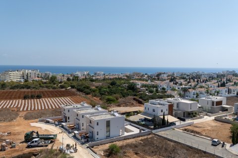 5 bedrooms Villa in Protaras, Ammochostos,  No. 37771 3