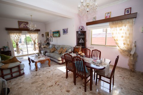 3 bedrooms Villa in Larnaca, Larnaka,  No. 37767 12